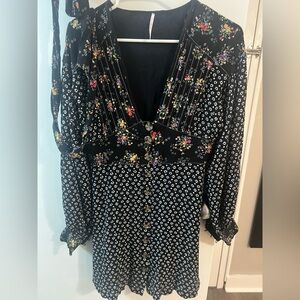 Black Floral Dress with Buttons/ Long Sleeve/ Size S